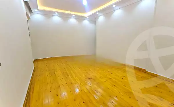 https://aqarmap.com.eg/ar/listing/6650119-for-sale-alexandria-camp-cesar-port-said-street