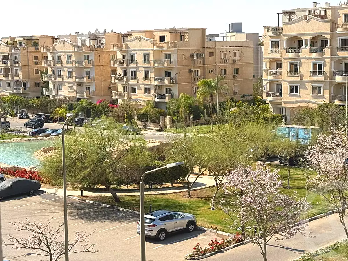 https://aqarmap.com.eg/ar/listing/6650425-for-sale-cairo-el-sheikh-zayed-city-compounds-beverly-hills