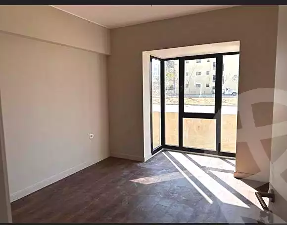 https://aqarmap.com.eg/ar/listing/6651276-for-sale-cairo-6th-of-october-hadaeq-october-kmbwnd-fy-hdyq-ktwbr-o-west-tulwa-o-west