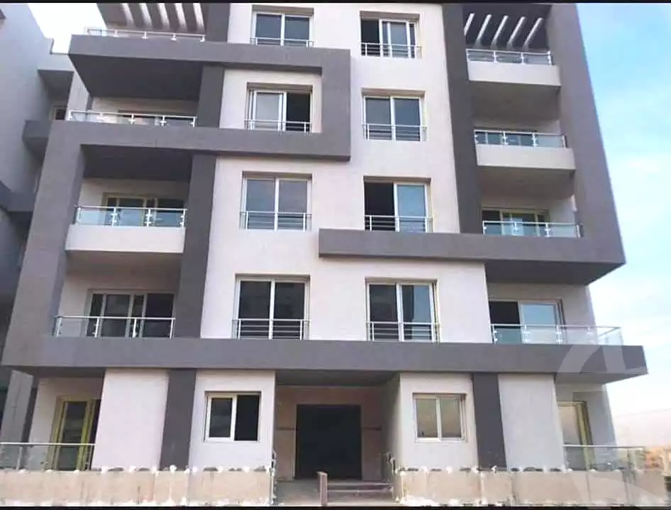 https://aqarmap.com.eg/ar/listing/6651419-for-sale-cairo-el-sheikh-zayed-city-compounds