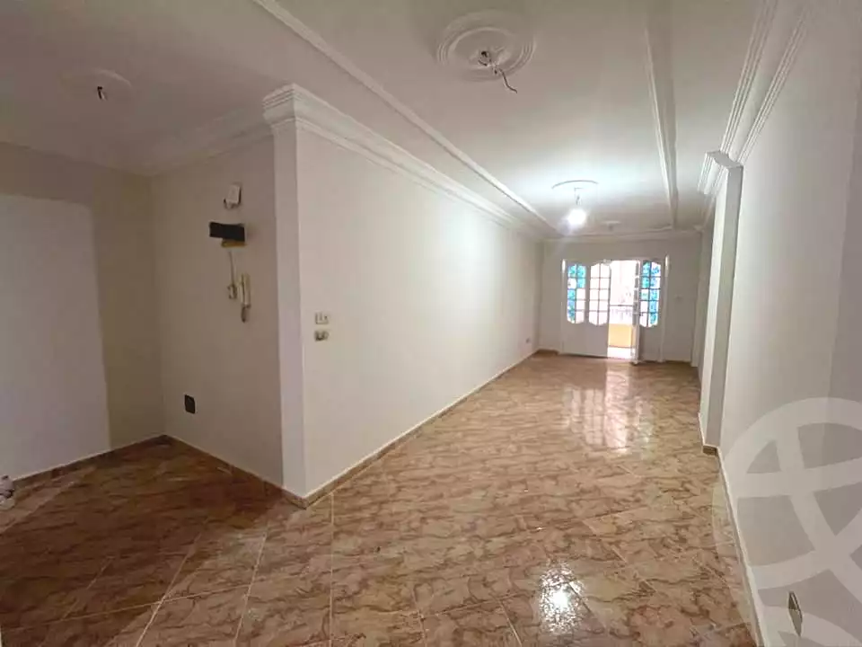https://aqarmap.com.eg/ar/listing/6651460-for-sale-alexandria-sydy-bshr-sydy-bshr-bhry-shr-khld-bn-lwlyd