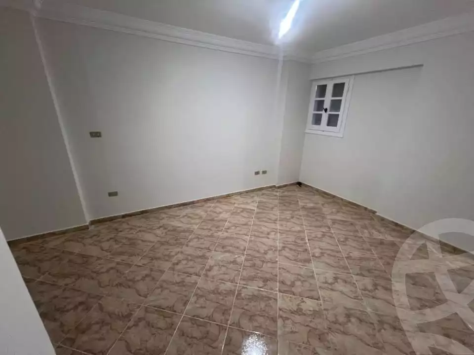 https://aqarmap.com.eg/ar/listing/6651460-for-sale-alexandria-sydy-bshr-sydy-bshr-bhry-shr-khld-bn-lwlyd