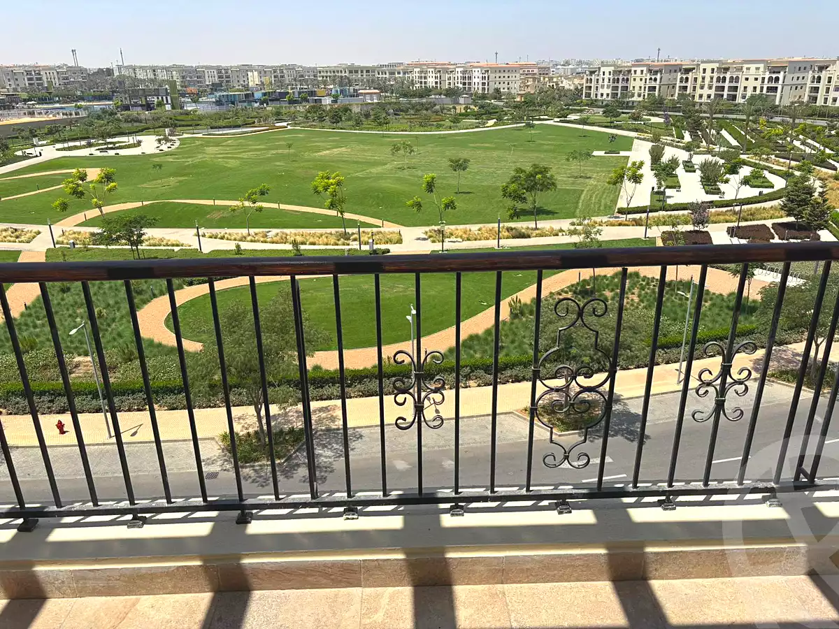 https://aqarmap.com.eg/en/listing/6651612-for-sale-cairo-new-cairo-golden-square