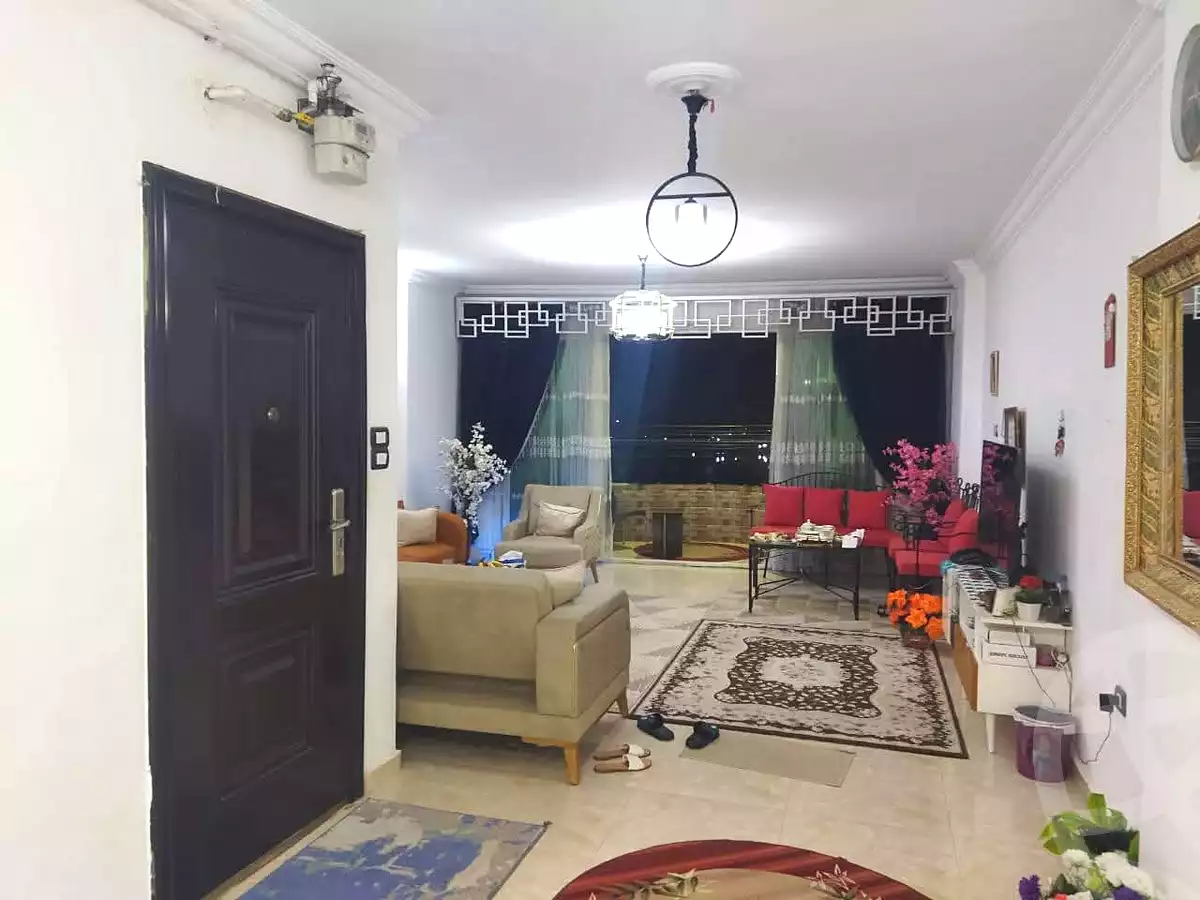 https://aqarmap.com.eg/ar/listing/6651651-for-sale-cairo-helwan-hadayek-helwan-nile-corniche-st