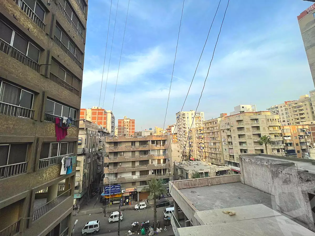 https://aqarmap.com.eg/ar/listing/6652443-for-sale-alexandria-l-jmy-lbytsh-ain-shams-st