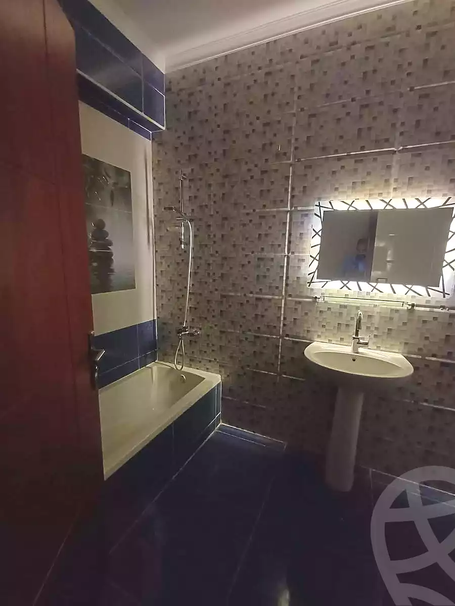 https://aqarmap.com.eg/en/listing/6652477-for-rent-cairo-mokattam-lhdb-l-ly