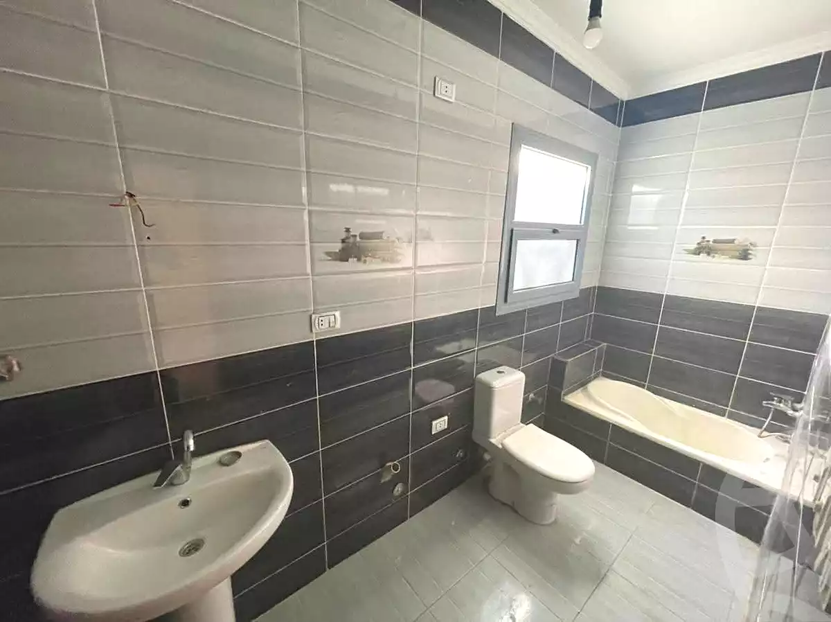 https://aqarmap.com.eg/en/listing/6652480-for-rent-cairo-mokattam-lhdb-l-ly