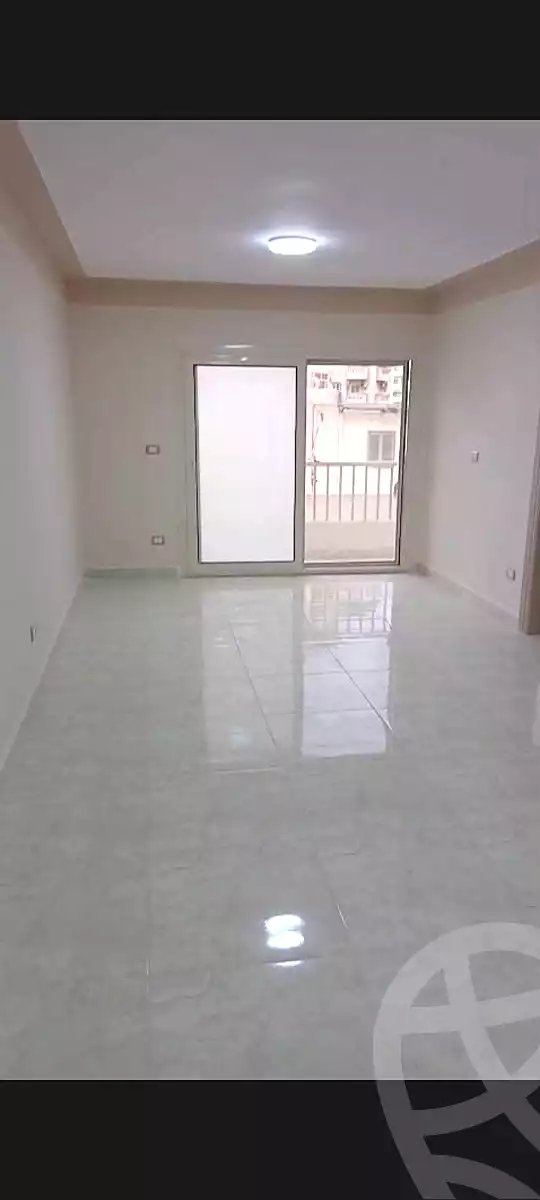 https://aqarmap.com.eg/ar/listing/6652627-for-rent-alexandria-el-asafra-shr-45