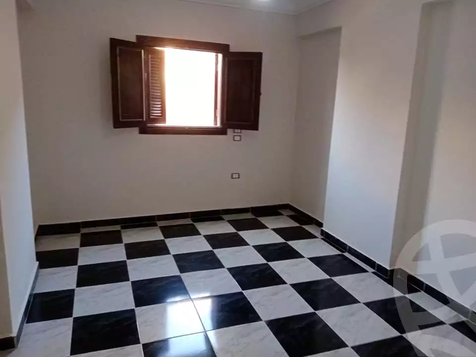 https://aqarmap.com.eg/ar/listing/6653454-for-rent-alexandria-new-miami-eskot