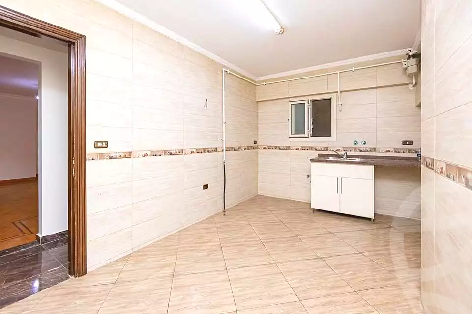 https://aqarmap.com.eg/en/listing/6653970-for-sale-alexandria-ganaklis-shr-bw-qyr-tryq-lhry