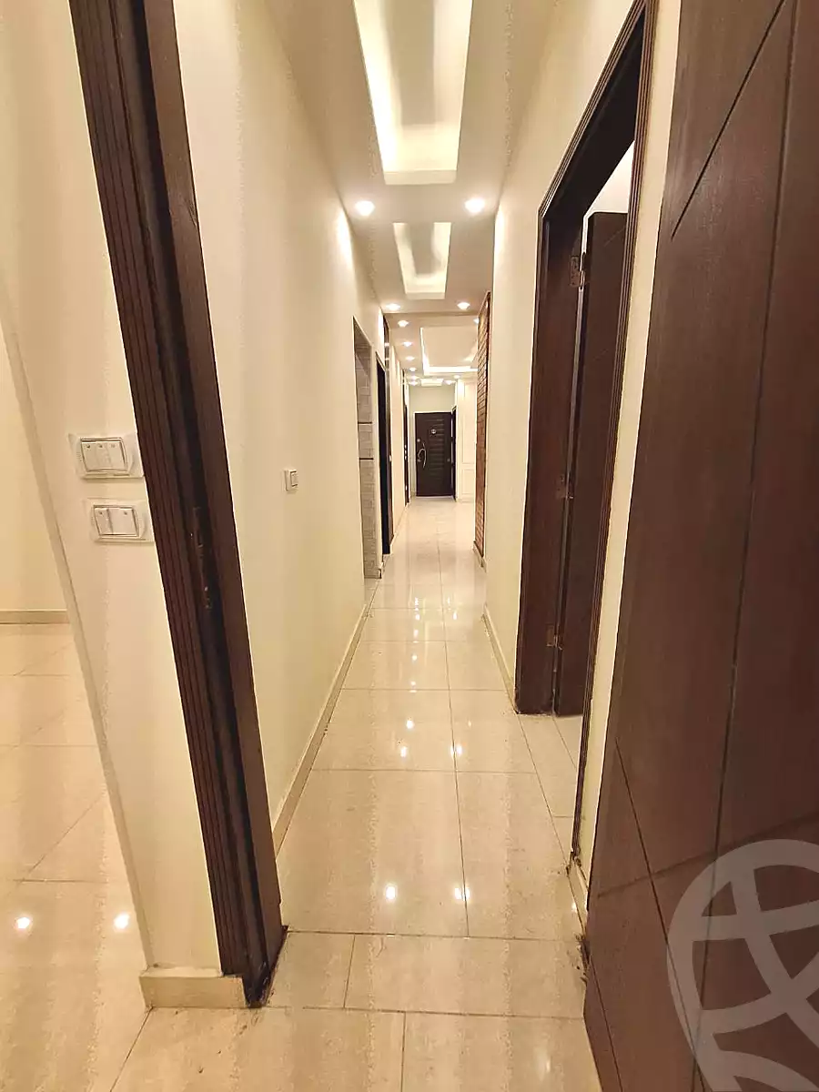 https://aqarmap.com.eg/ar/listing/6654078-for-sale-cairo-6th-of-october-el-ahyaa-neighborhood-3rd-nasr-ammar-st