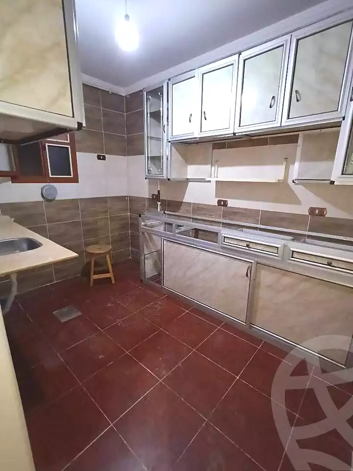 https://aqarmap.com.eg/ar/listing/6654157-for-sale-alexandria-sydy-bshr-sydy-bshr-bhry-gamal-abd-el-nasir-st