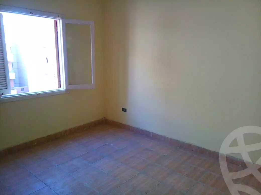 https://aqarmap.com.eg/ar/listing/6654606-for-sale-cairo-helwan-helwan-el-sharkeya-saleh-sobhy-st