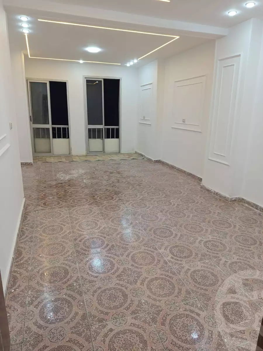 https://aqarmap.com.eg/ar/listing/6655423-for-sale-alexandria-l-jmy-lbytsh-ibrahim-othman-st