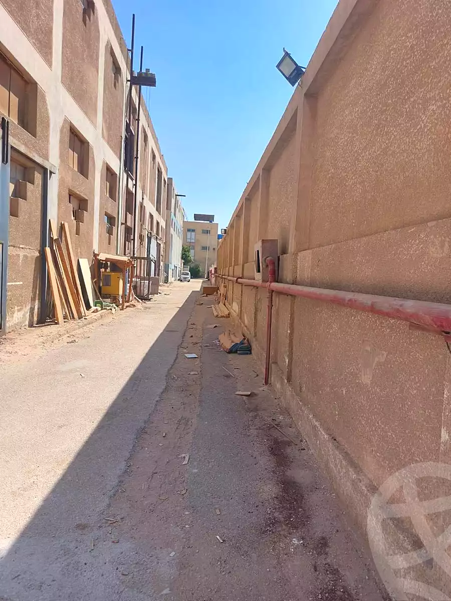 https://aqarmap.com.eg/ar/listing/6655687-for-sale-cairo-al-oubour-el-manateq-el-snaaya-first-industrial-zone