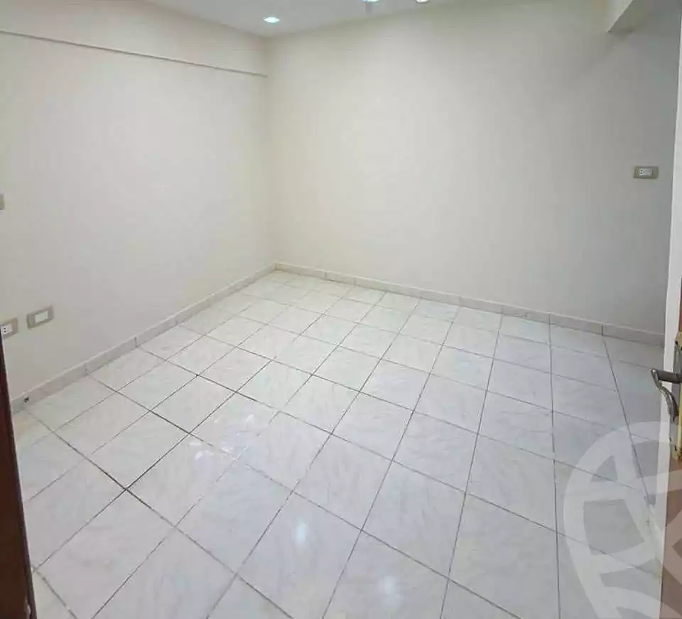 https://aqarmap.com.eg/ar/listing/6656943-for-sale-alexandria-l-jmy-lbytsh-waheed-sabir-st