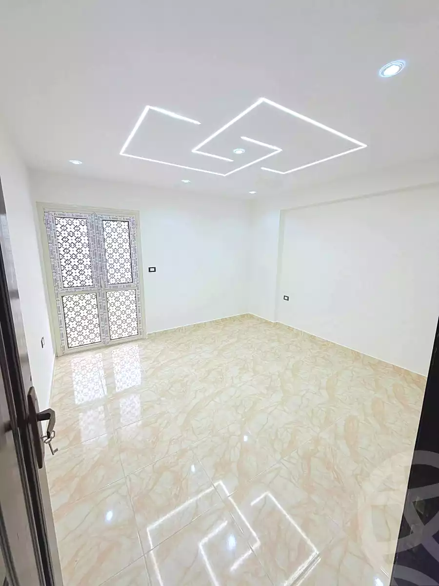 https://aqarmap.com.eg/en/listing/6657200-for-sale-alexandria-lsywf-el-falki