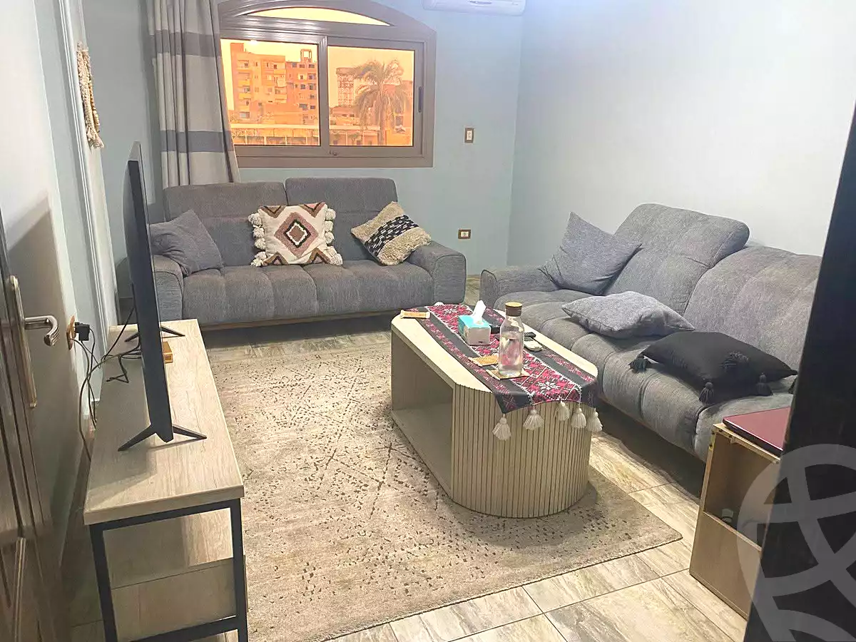 https://aqarmap.com.eg/ar/listing/6657501-for-sale-cairo-helwan-helwan-el-sharkeya-mostafa-safwat-st