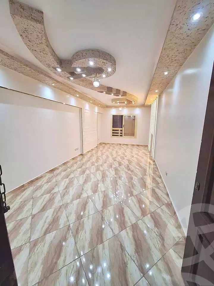 https://aqarmap.com.eg/ar/listing/6657811-for-sale-alexandria-el-asafra-l-sfr-bhry