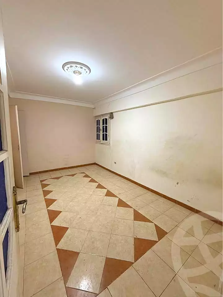 https://aqarmap.com.eg/ar/listing/6658200-for-sale-alexandria-sydy-bshr-sydy-bshr-bhry-gamal-abd-el-nasir-st