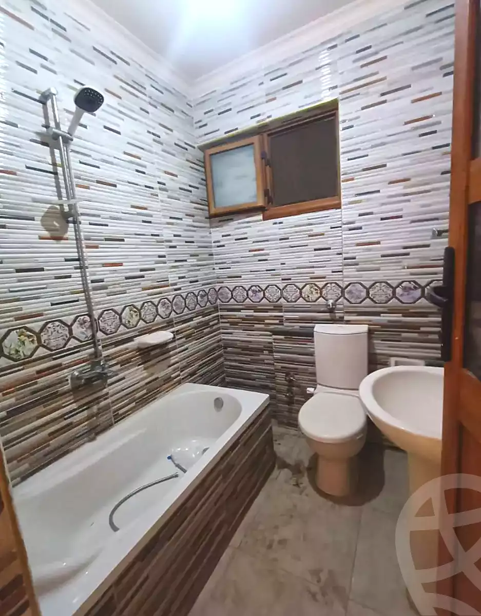 https://aqarmap.com.eg/en/listing/6658621-for-rent-alexandria-l-jmy-lbytsh-mecca-st