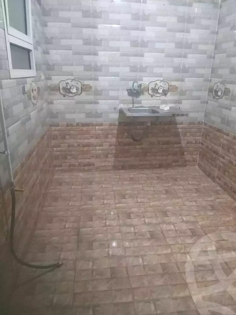 https://aqarmap.com.eg/en/listing/6658691-for-rent-cairo-helwan-helwan-el-sharkeya-borhan-st