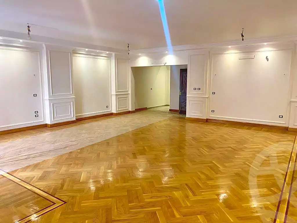 https://aqarmap.com.eg/ar/listing/6658815-for-sale-alexandria-kafr-abdo-khaleel-basha-st