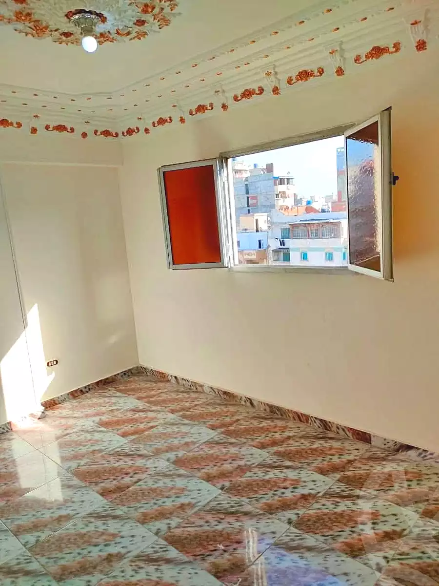 https://aqarmap.com.eg/ar/listing/6659165-for-sale-alexandria-el-asafra-shr-45