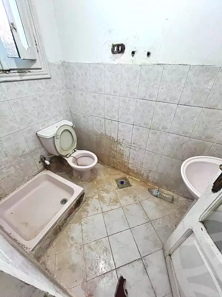 https://aqarmap.com.eg/ar/listing/6659647-for-sale-alexandria-l-jmy-lbytsh-waheed-sabir-st