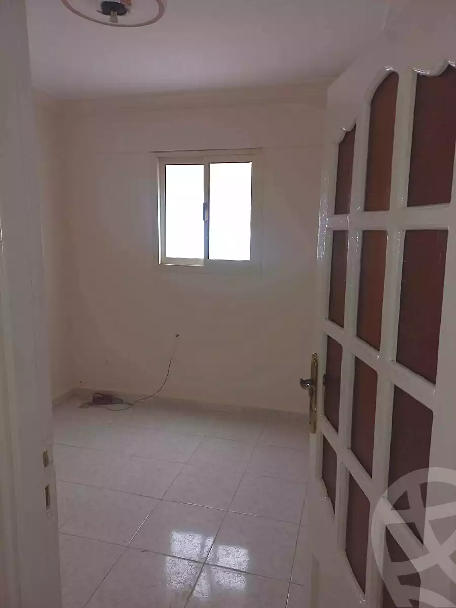 https://aqarmap.com.eg/ar/listing/6659764-for-rent-alexandria-el-asafra-shr-45