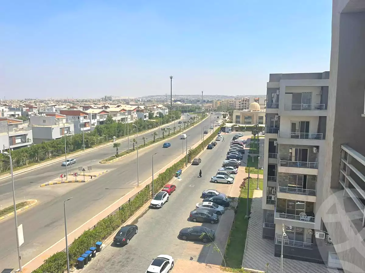 https://aqarmap.com.eg/ar/listing/6659786-for-rent-cairo-el-sheikh-zayed-city-compounds-dh-drys