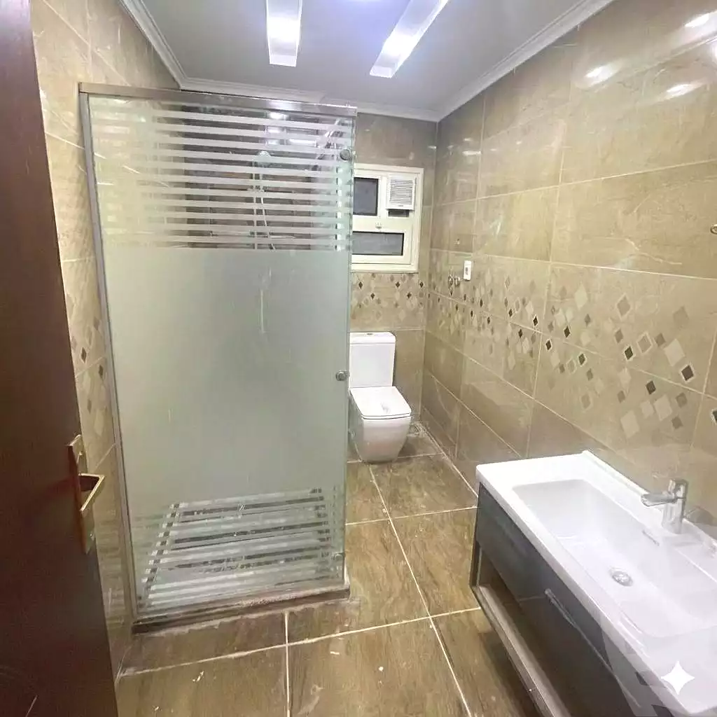 https://aqarmap.com.eg/ar/listing/6660034-for-sale-cairo-el-sheikh-zayed-city-compounds-el-khamayel
