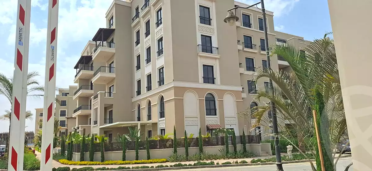 https://aqarmap.com.eg/ar/listing/6660193-for-sale-cairo-el-sheikh-zayed-city-compounds-kmbwnd-fyldj-wyst-dr-llttwyr