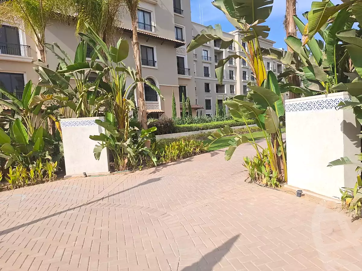 https://aqarmap.com.eg/ar/listing/6660193-for-sale-cairo-el-sheikh-zayed-city-compounds-kmbwnd-fyldj-wyst-dr-llttwyr