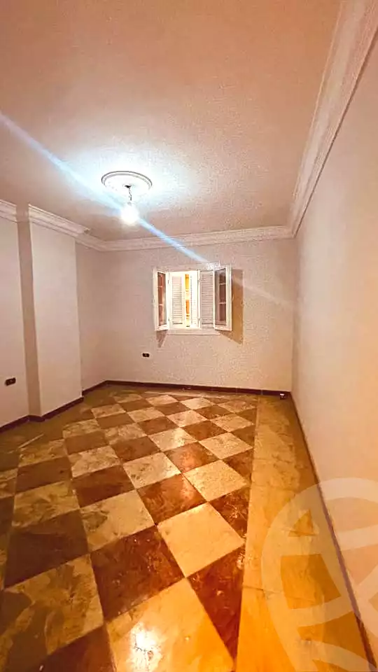https://aqarmap.com.eg/en/listing/6660947-for-sale-alexandria-lsywf-el-falki