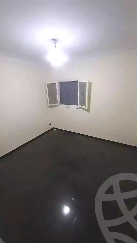 https://aqarmap.com.eg/ar/listing/6661254-for-sale-alexandria-l-jmy-lbytsh-ibrahim-othman-st
