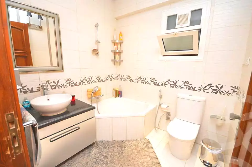 https://aqarmap.com.eg/ar/listing/6661642-for-sale-alexandria-bolekly