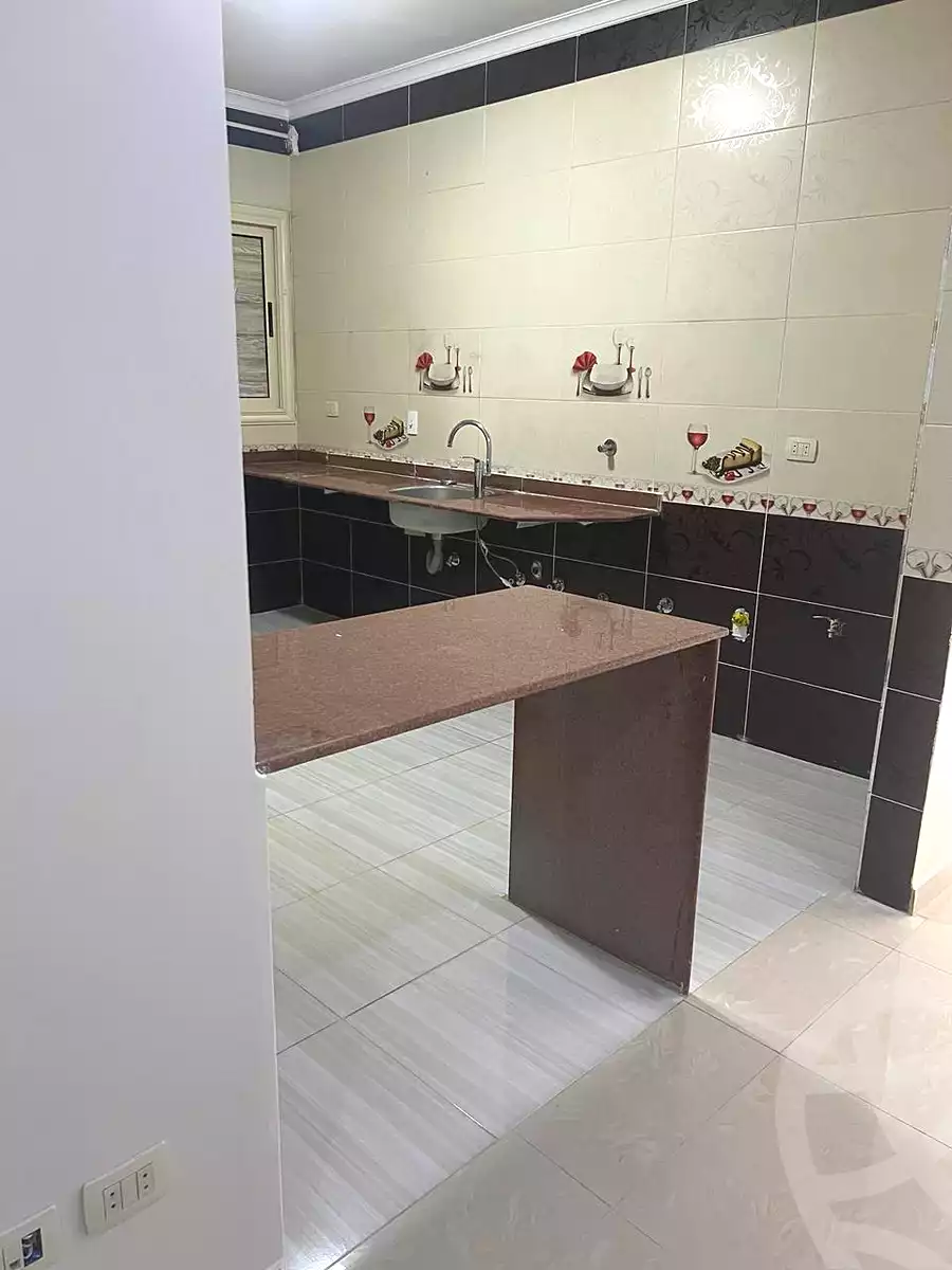https://aqarmap.com.eg/en/listing/6664597-for-rent-cairo-6th-of-october-el-hay-el-motamyz-el-motamayez-neighborhood-abd-el-moneim-riad-st