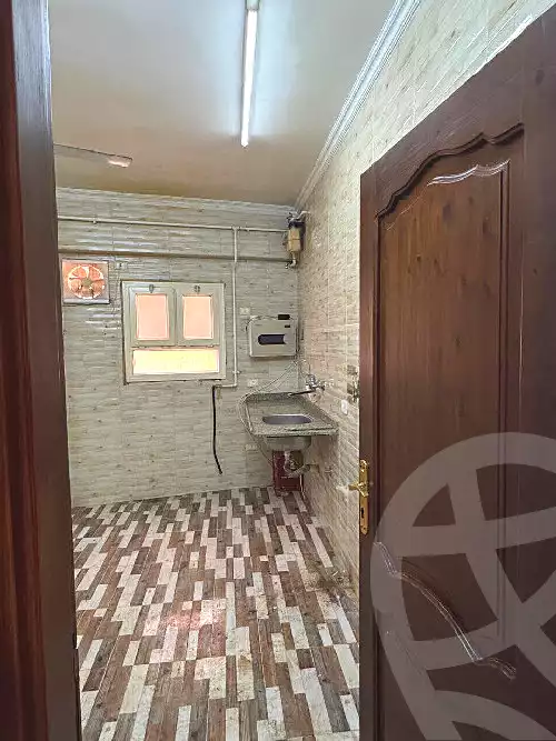 https://aqarmap.com.eg/ar/listing/6663367-for-rent-cairo-new-cairo-el-narges-el-narges-omarat-abd-el-rahman-el-refaey-st