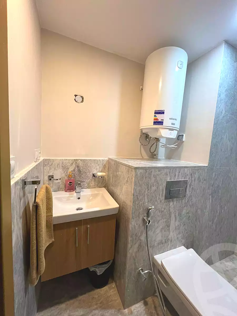 https://aqarmap.com.eg/ar/listing/6664863-for-rent-cairo-el-sheikh-zayed-city-compounds-zyd-wr-llttwyr-park-towers-zed-el-sheikh-zayed-compound