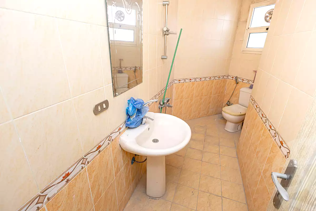 https://aqarmap.com.eg/ar/listing/6665056-for-sale-alexandria-camp-cesar-el-gaish-rd