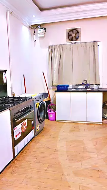 https://aqarmap.com.eg/ar/listing/6665099-for-sale-cairo-new-cairo-first-settlement-mhwr-mstfy-kml