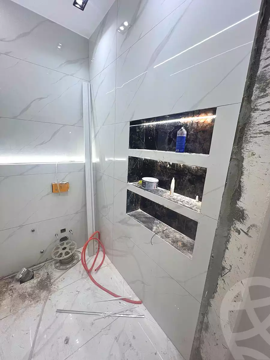 https://aqarmap.com.eg/ar/listing/6665400-for-sale-cairo-el-sheikh-zayed-city-el-hay-eltaseaa-lhy-lts