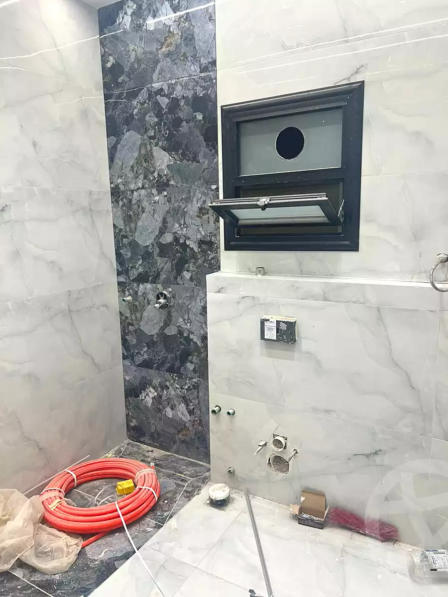 https://aqarmap.com.eg/ar/listing/6665700-for-sale-cairo-el-sheikh-zayed-city-el-hay-eltaseaa-lhy-lts