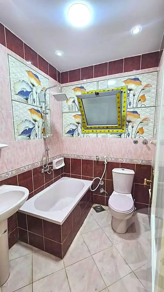 https://aqarmap.com.eg/ar/listing/6667908-for-sale-alexandria-sydy-bshr-sydy-bshr-bhry