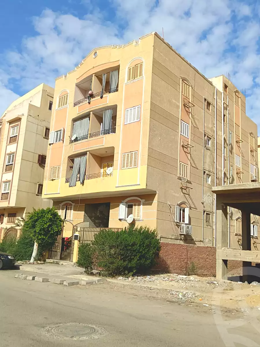 https://aqarmap.com.eg/ar/listing/6668178-for-sale-cairo-6th-of-october-el-ahyaa-neighborhood-1st-third-neighborhood