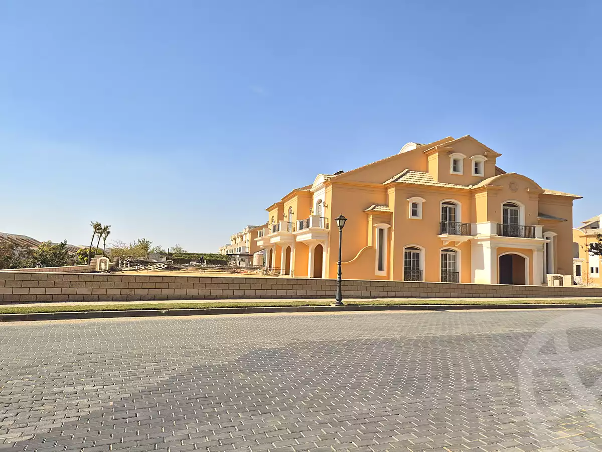 https://aqarmap.com.eg/ar/listing/6668495-for-sale-cairo-new-cairo-compounds-layan-residence-manazel