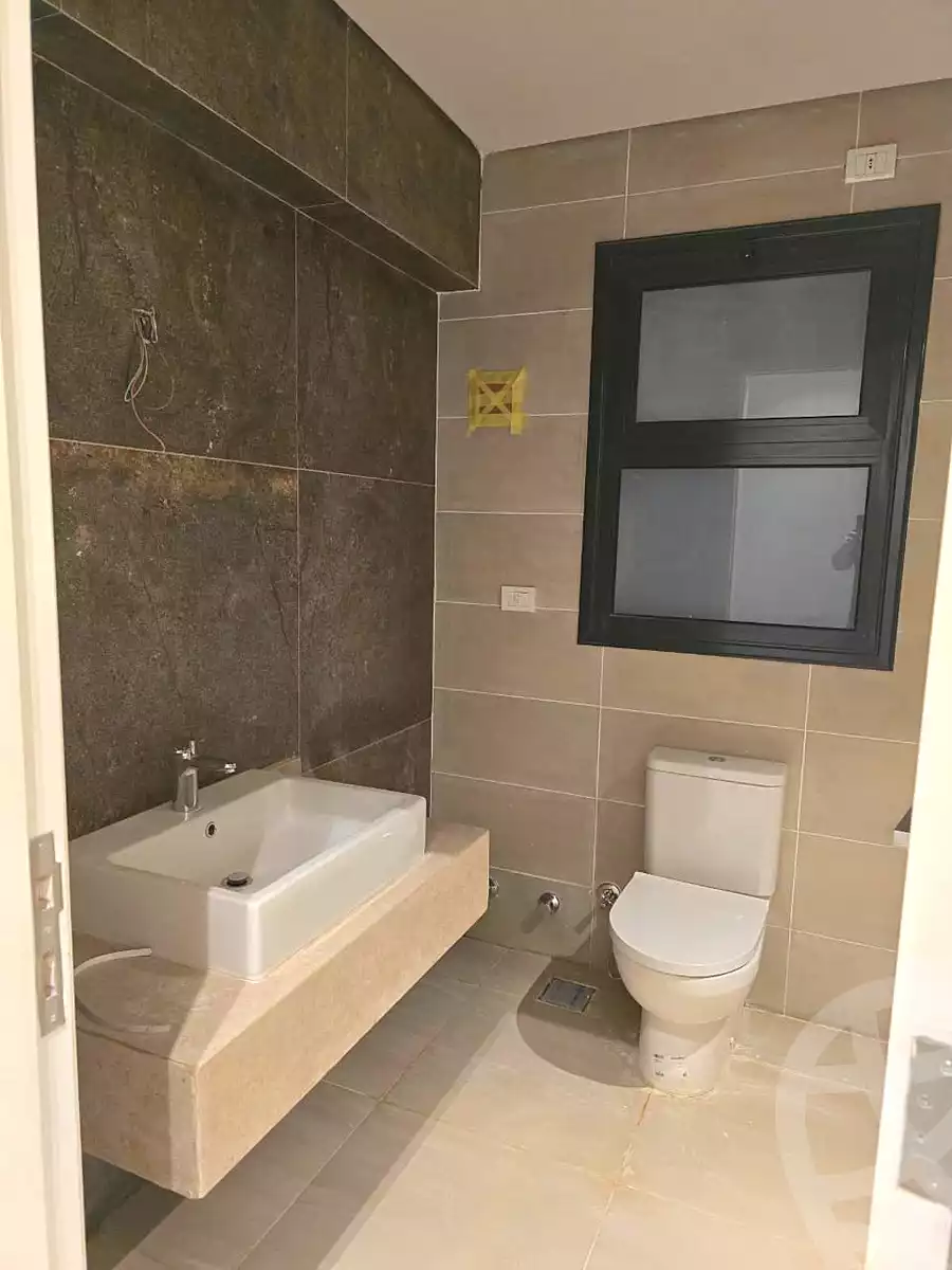 https://aqarmap.com.eg/ar/listing/6668717-for-rent-cairo-el-sheikh-zayed-city-compounds-kmbwnd-fyldj-wyst-dr-llttwyr