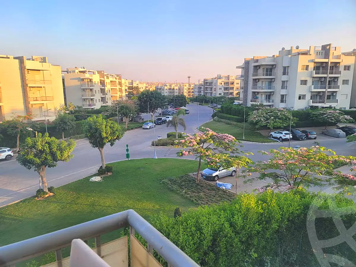 https://aqarmap.com.eg/en/listing/6669534-for-sale-cairo-el-sheikh-zayed-city-compounds-dh-drys