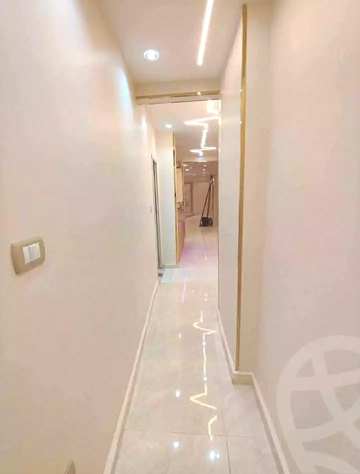https://aqarmap.com.eg/ar/listing/6670158-for-sale-alexandria-el-asafra-l-sfr-bhry